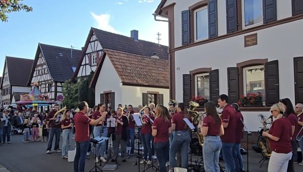 Musikalische Begleitung der Eröffnung zur Häänemer Kerwe